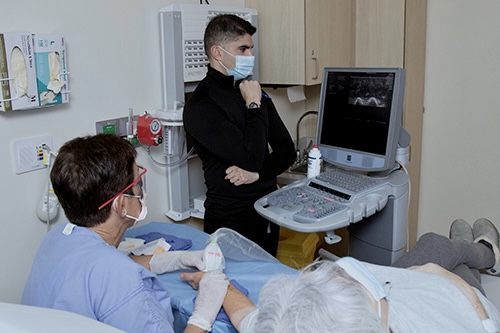 Micro-invasive Treatment of Carpal Tunnel Syndrome